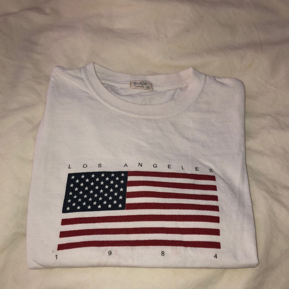 BRANDY MELVILLE flag top